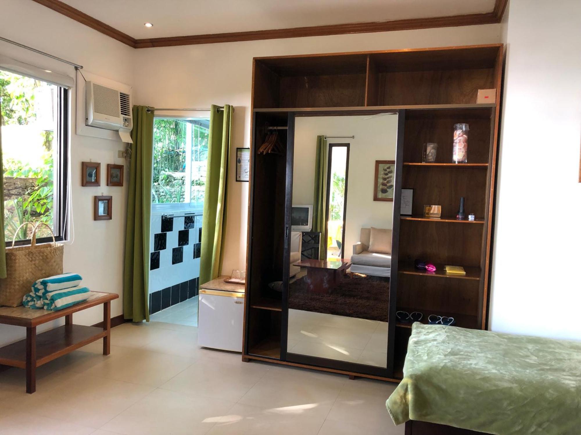 Argonauta Boracay Apartment Suites And Villas Боракай Экстерьер фото